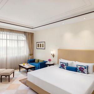 Deluxe Room King Bed